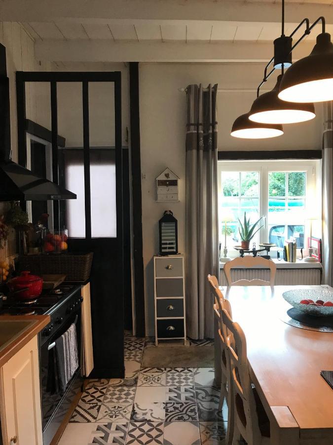 L'Atelier De Jocelyne Apartment Beuzeville Exterior photo